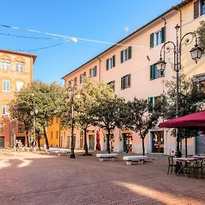 Apartament Hostly - La Pera - 2 Bedrooms, Full Center, Piza